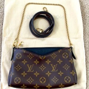 Louis Vuitton Pallas Clutch Monogram Canvas Black